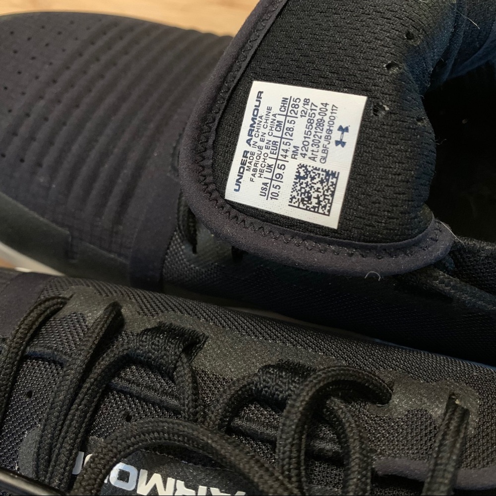 Under Armor UA TRIBASE men 10.5 cross training - Picture 5 of 9